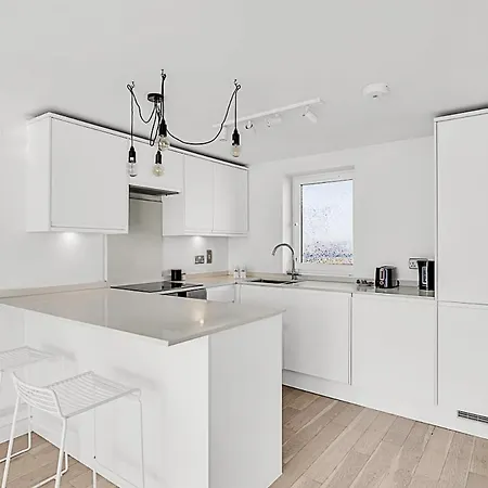 City Relay Radiant Chelsea Flat With City View London Exterior photo