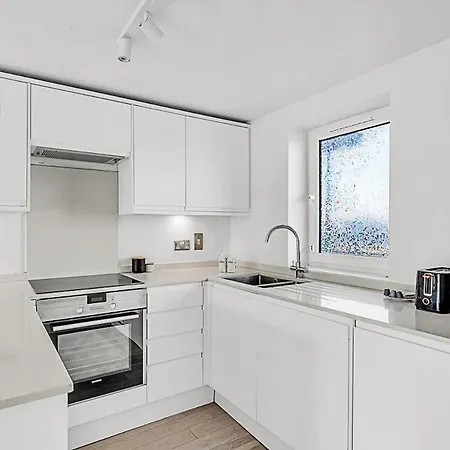 City Relay Radiant Chelsea Flat With City View London Exterior photo