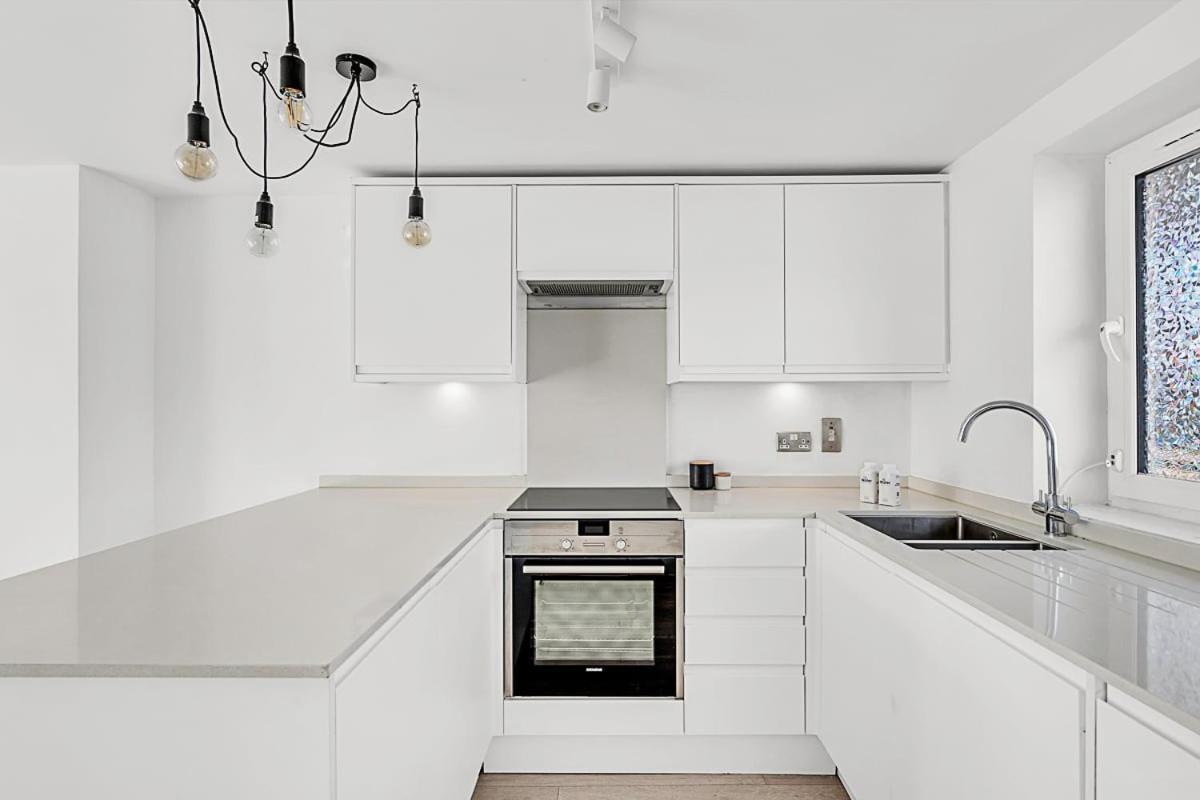 Relay Radiant Chelsea Flat With View London